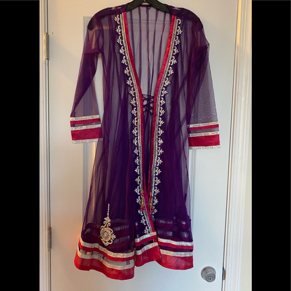 Robe Sheer with Rhinestone trim , Sz 36 , Color purple